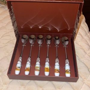 (Set of 6 Motifs) Teaspoon
Woodland
by SPODE